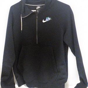 Nike Floral Pullover